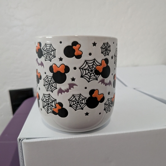 Minnie mouse Halloween cup - Picture 2 of 4
